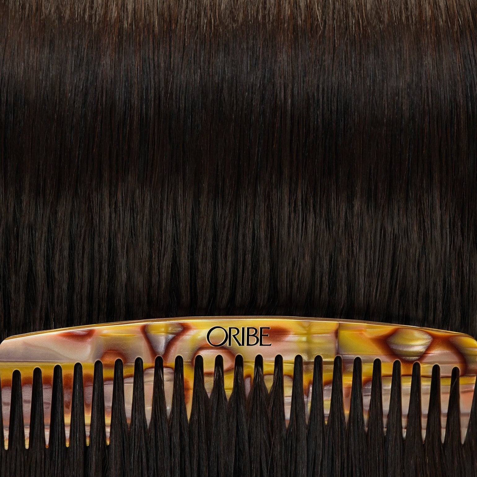Oribe Italian Resin Wide Tooth Comb - Oribe Hair Care - Image 3