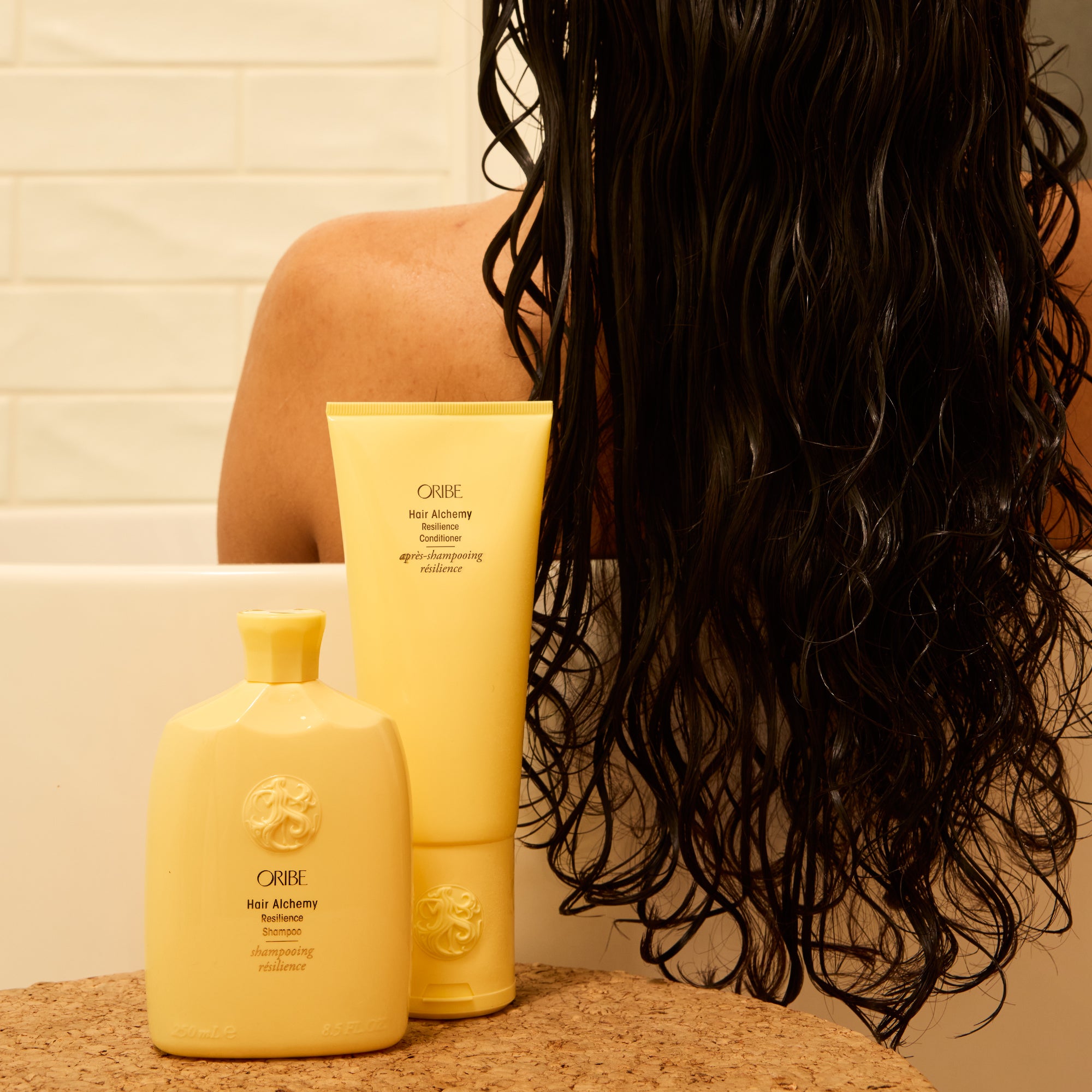 Oribe Hair Alchemy Resilience Shampoo - Oribe Hair Care - Image 6
